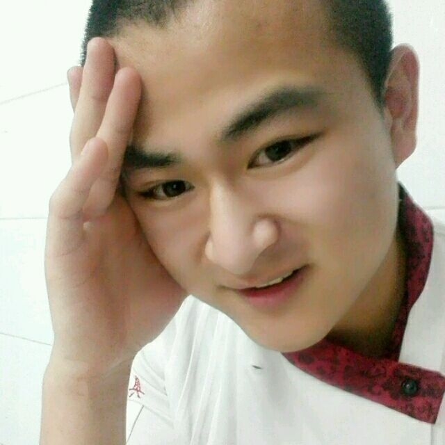 人潮拥挤的第一张照片--闽清交友网