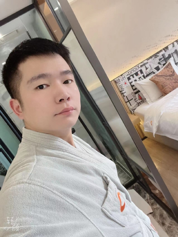 绿帽的第一张照片--闽清交友网